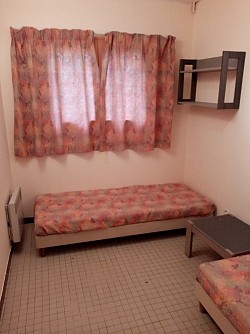 Chambres avec lits simples gîte de 4 personnes